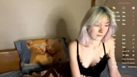 Mimi online show from February 23, 6:49 pm