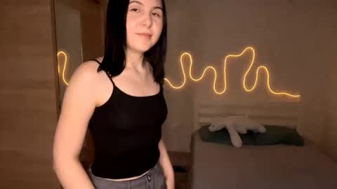 Snapshot of arabunyan chatting on February 17, 4:57 pm Emi online show from February 17, 4:57 pm