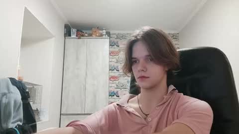 Daniel online show from December 18, 8:26 pm