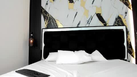 Arceluz  online show from February 1, 8:26 pm