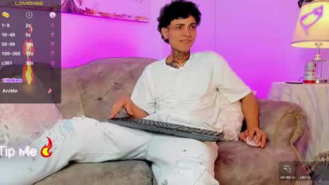 Arceluz  online show from February 22, 8:42 pm