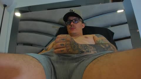 Snapshot of archie_1234 chatting on January 18, 12:36 am Archie online show from January 18, 12:36 am