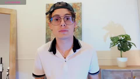 Snapshot of archie_kings_ chatting on January 23, 1:45 pm Archie online show from January 23, 1:45 pm