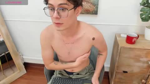 Snapshot of archie_kings_ chatting on January 28, 3:14 pm Archie online show from January 28, 3:14 pm