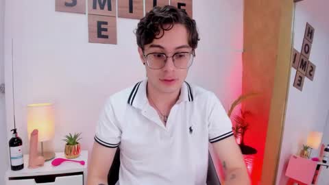 Snapshot of archie_kings_ chatting on February 3, 12:47 pm Archie online show from February 3, 12:47 pm