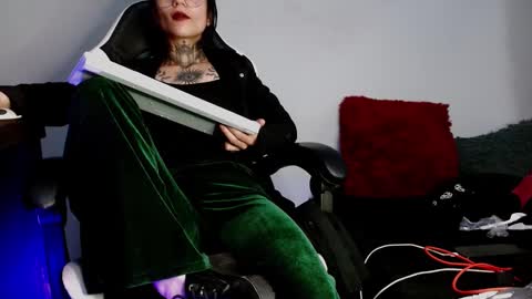 Ardat lili69 online show from December 19, 7:18 pm