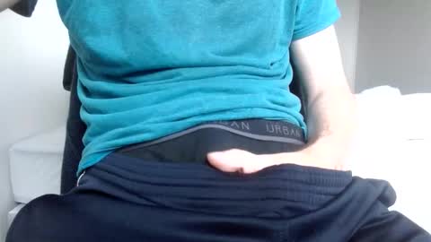 Snapshot of arekusan6 chatting on December 17, 8:31 am Arek online show from December 17, 8:31 am