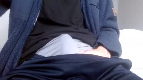 Snapshot of arekusan6 chatting on January 8, 8:27 am Arek online show from January 8, 8:27 am