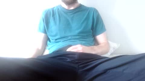 Snapshot of arekusan6 chatting on February 4, 7:58 am Arek online show from February 4, 7:58 am