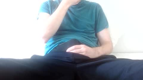 Snapshot of arekusan6 chatting on February 7, 12:53 pm Arek online show from February 7, 12:53 pm