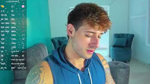 Snapshot of ares_blue chatting on November 10, 1:10 pm ares blue online show from November 10, 1:10 pm