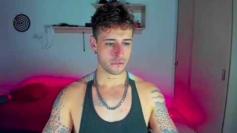 Snapshot of ares_blue chatting on December 1, 11:04 am ares blue online show from December 1, 11:04 am