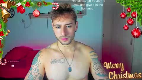 Snapshot of ares_blue chatting on December 4, 1:09 pm ares blue online show from December 4, 1:09 pm