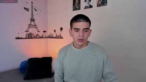 Snapshot of ares_johnsonn chatting on December 5, 4:34 pm Ares online show from December 5, 4:34 pm