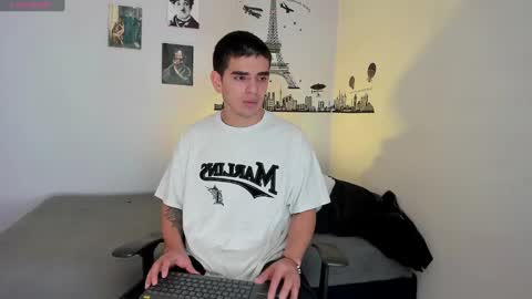 Snapshot of ares_johnsonn chatting on December 19, 2:57 pm Ares online show from December 19, 2:57 pm