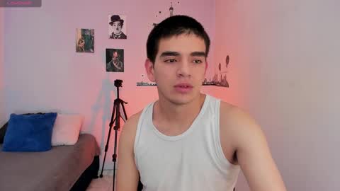 Snapshot of ares_johnsonn chatting on December 25, 2:14 am Ares online show from December 25, 2:14 am