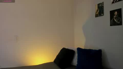 Snapshot of ares_johnsonn chatting on January 3, 1:47 pm Ares online show from January 3, 1:47 pm