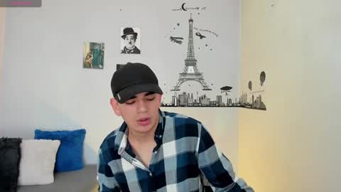 Snapshot of ares_johnsonn chatting on January 3, 5:53 pm Ares online show from January 3, 5:53 pm
