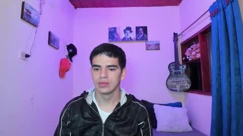 Snapshot of ares_johnsonn chatting on February 25, 12:24 pm Ares online show from February 25, 12:24 pm