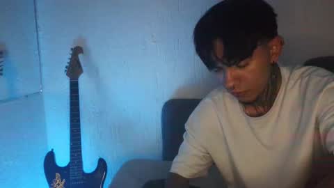 Snapshot of aress_1 chatting on October 16, 5:41 am Ares online show from October 16, 5:41 am