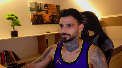 Snapshot of aressteel chatting on October 19, 5:35 pm Ares Steel online show from October 19, 5:35 pm