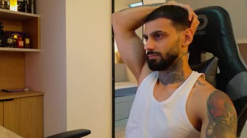 Snapshot of aressteel chatting on November 16, 2:00 pm Ares Steel online show from November 16, 2:00 pm