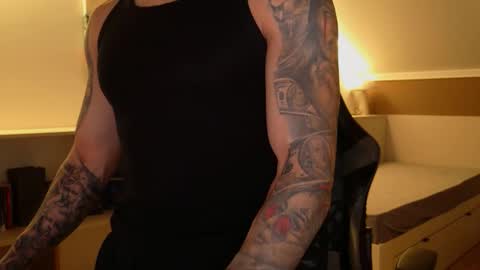 Snapshot of aressteel chatting on December 18, 9:21 pm Ares Steel online show from December 18, 9:21 pm