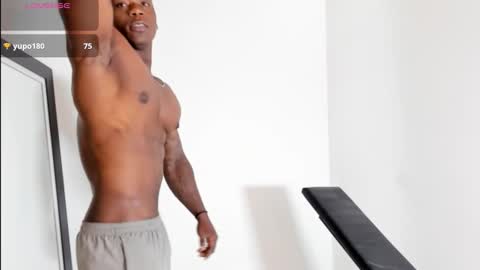 Snapshot of arexblakk chatting on September 29, 12:27 am AREXXBLAKK online show from September 29, 12:27 am