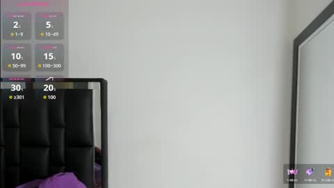 Snapshot of arexblakk chatting on October 17, 10:12 pm AREXXBLAKK online show from October 17, 10:12 pm