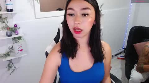 Snapshot of ari_2dcouple chatting on May 30, 11:35 pm ari_2dcouple online show from May 30, 11:35 pm