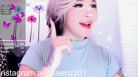 Snapshot of ari_saenz chatting on December 12, 8:47 am online show from December 12, 8:47 am
