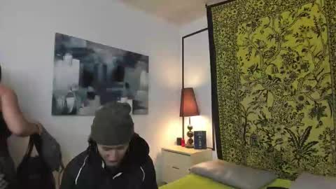 Snapshot of aria_and_orien chatting on October 23, 11:09 am aria y orien online show from October 23, 11:09 am