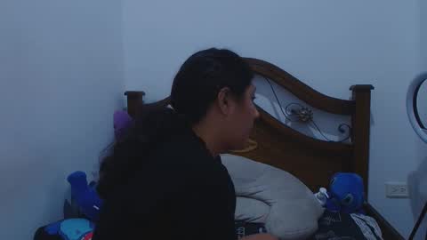 Snapshot of aria_arthur chatting on October 6, 11:18 am aria_arthur online show from October 6, 11:18 am