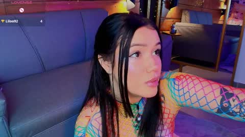 Ari  online show from April 8, 9:48 pm