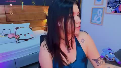 Ari  online show from April 18, 7:58 pm