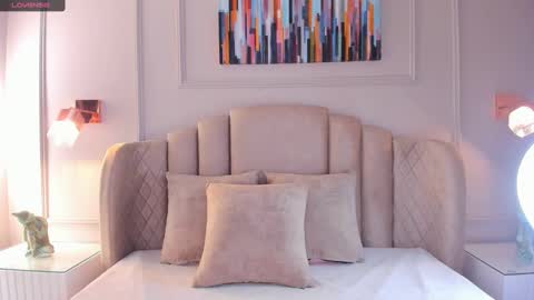 Snapshot of aria_greco chatting on January 4, 2:25 am Aria  online show from January 4, 2:25 am