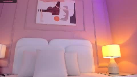 Aria  online show from April 9, 2:44 am