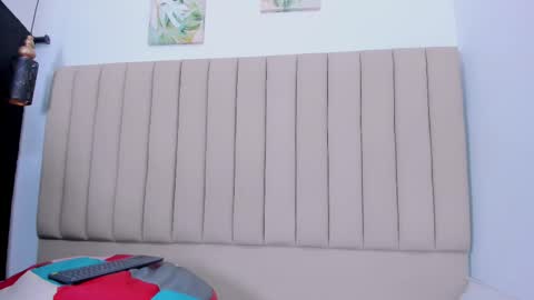 Snapshot of aria_henao chatting on September 19, 3:41 am aria_henao online show from September 19, 3:41 am