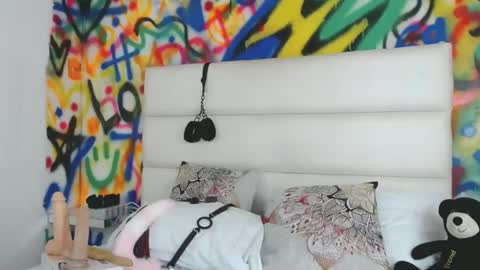 Snapshot of aria_martiin chatting on December 26, 4:25 pm aria online show from December 26, 4:25 pm