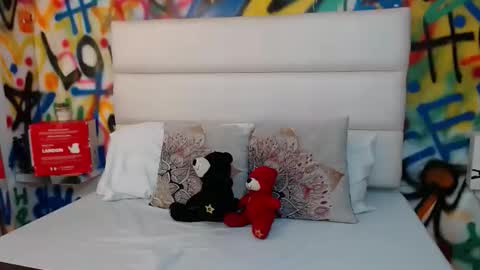 aria online show from December 21, 11:17 am