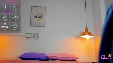 aria_millers1 online show from April 10, 11:59 am