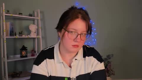 aria_mist online show from January 8, 9:44 am