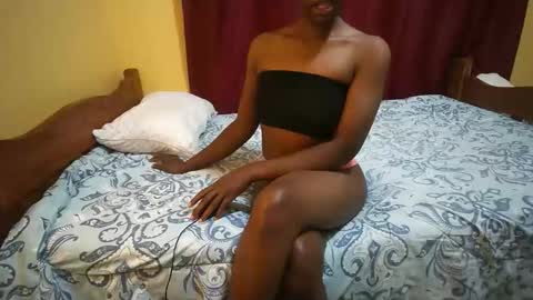 Aria online show from February 17, 11:00 pm