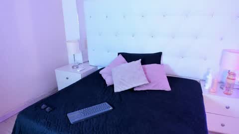 Aria online show from April 13, 11:27 am