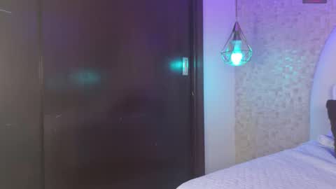 aria_sm online show from November 22, 7:46 pm