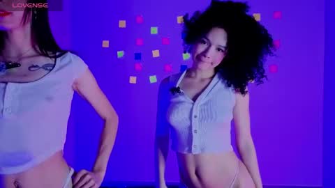 ariaa_23 online show from April 10, 12:32 pm