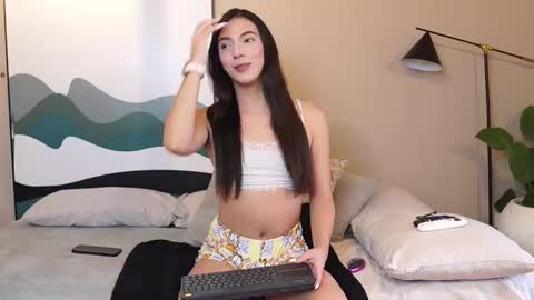 Ariaa online show from February 9, 6:45 pm