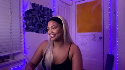 Snapshot of ariaatelier chatting on January 6, 5:11 am Aria Atelier online show from January 6, 5:11 am