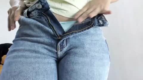 ariacoral online show from January 13, 2:22 pm