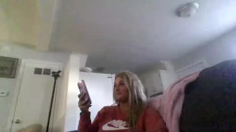 Snapshot of ariadams chatting on February 27, 7:15 pm ari adams online show from February 27, 7:15 pm